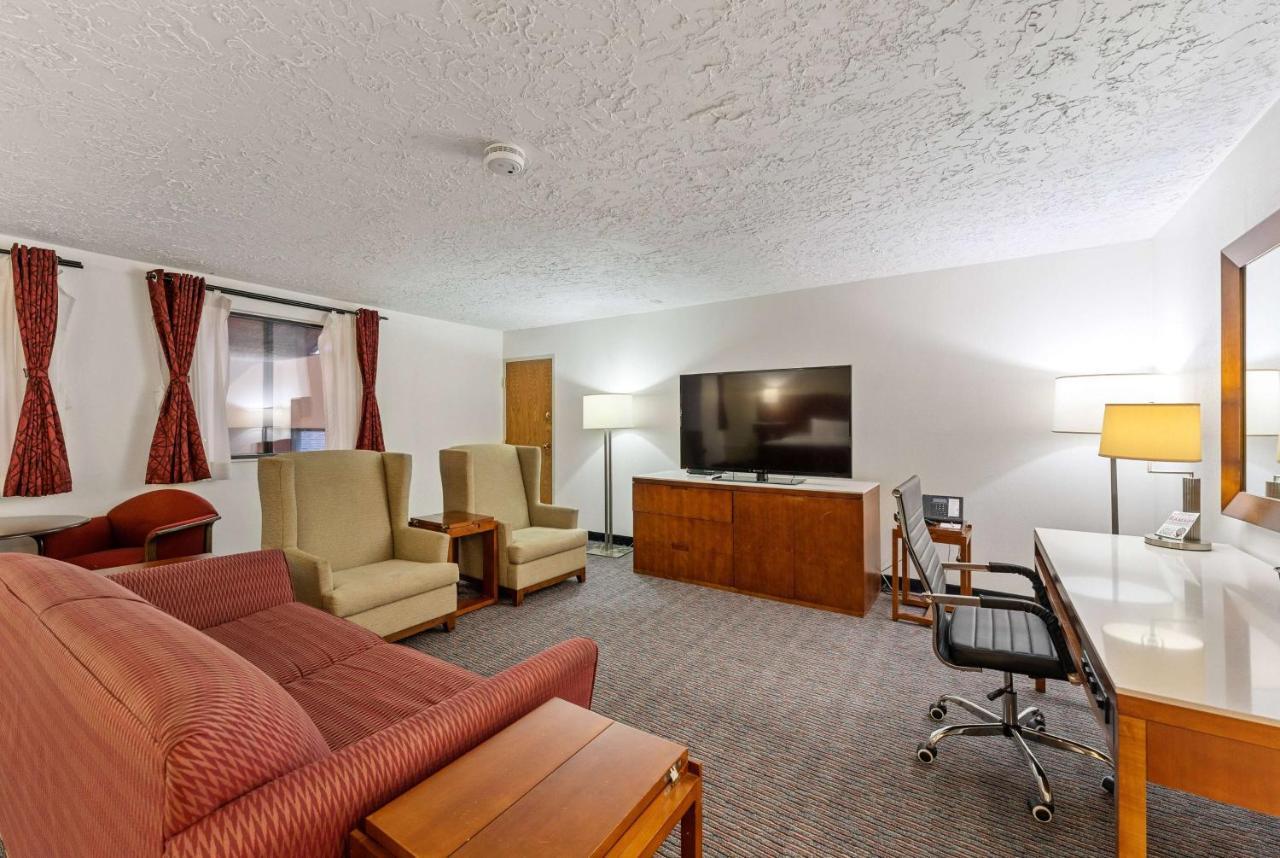 Ramada By Wyndham Cedar City Εξωτερικό φωτογραφία
