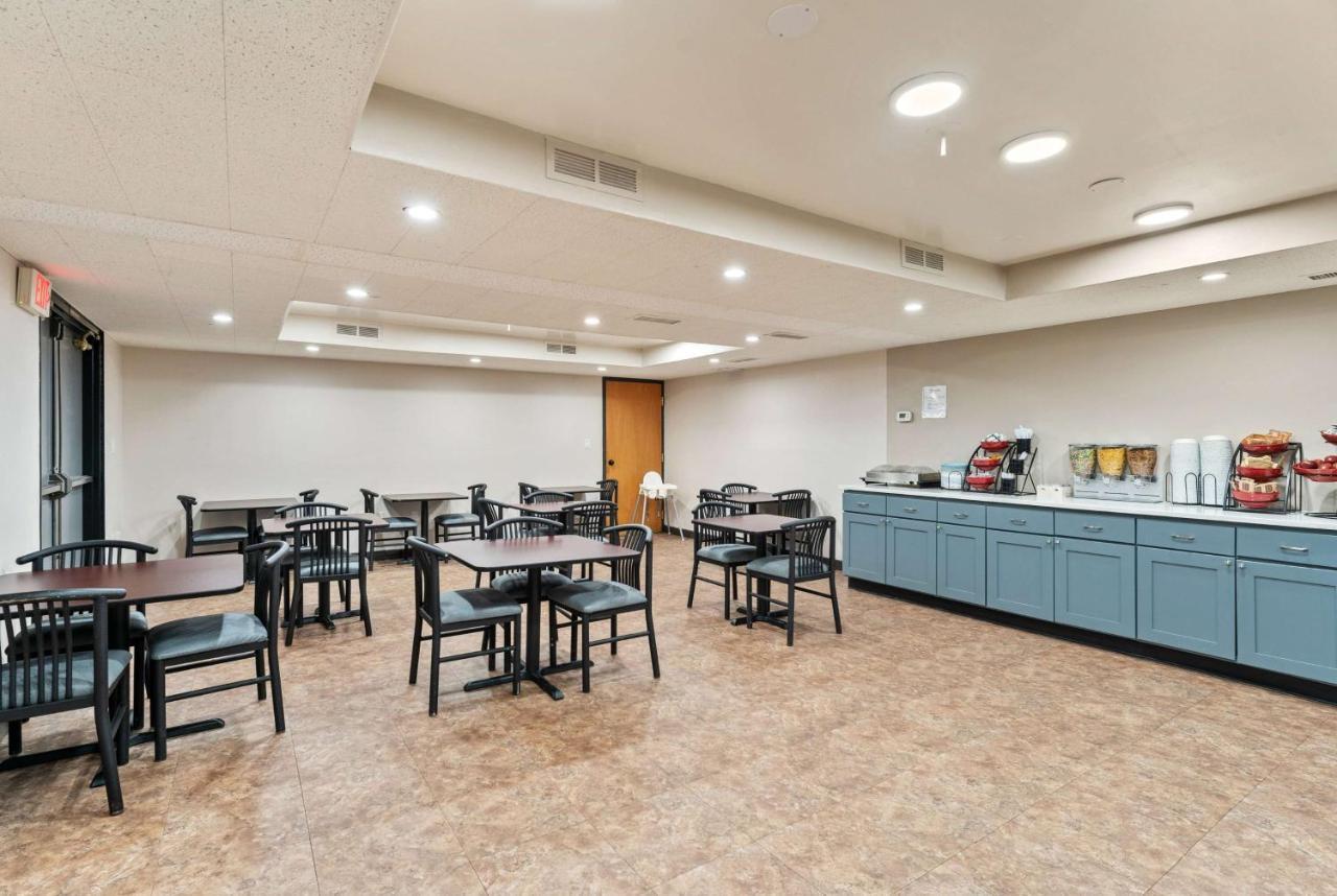 Ramada By Wyndham Cedar City Εξωτερικό φωτογραφία