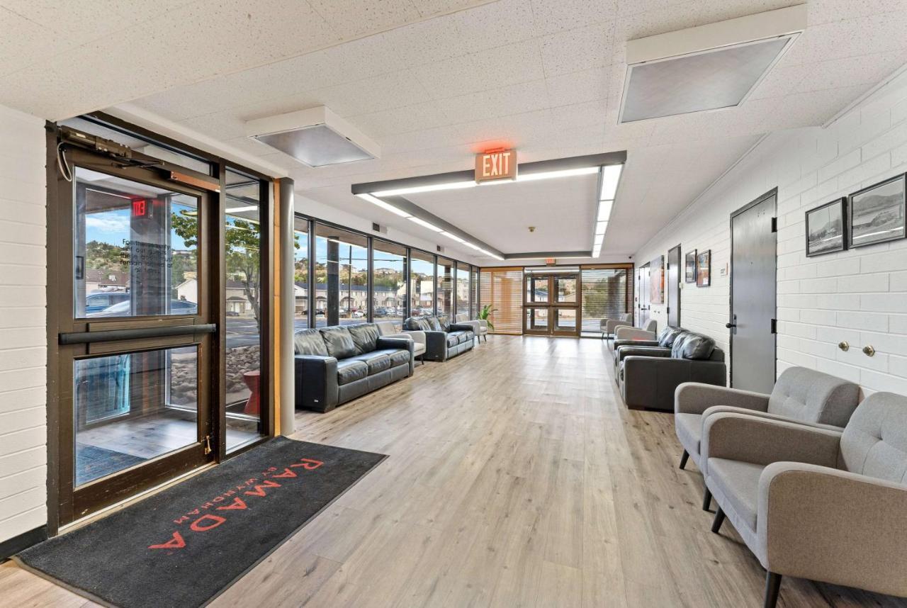 Ramada By Wyndham Cedar City Εξωτερικό φωτογραφία