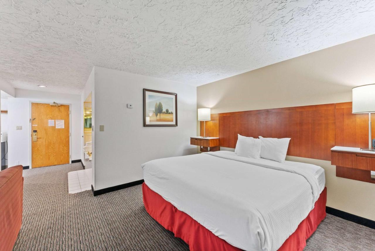Ramada By Wyndham Cedar City Εξωτερικό φωτογραφία