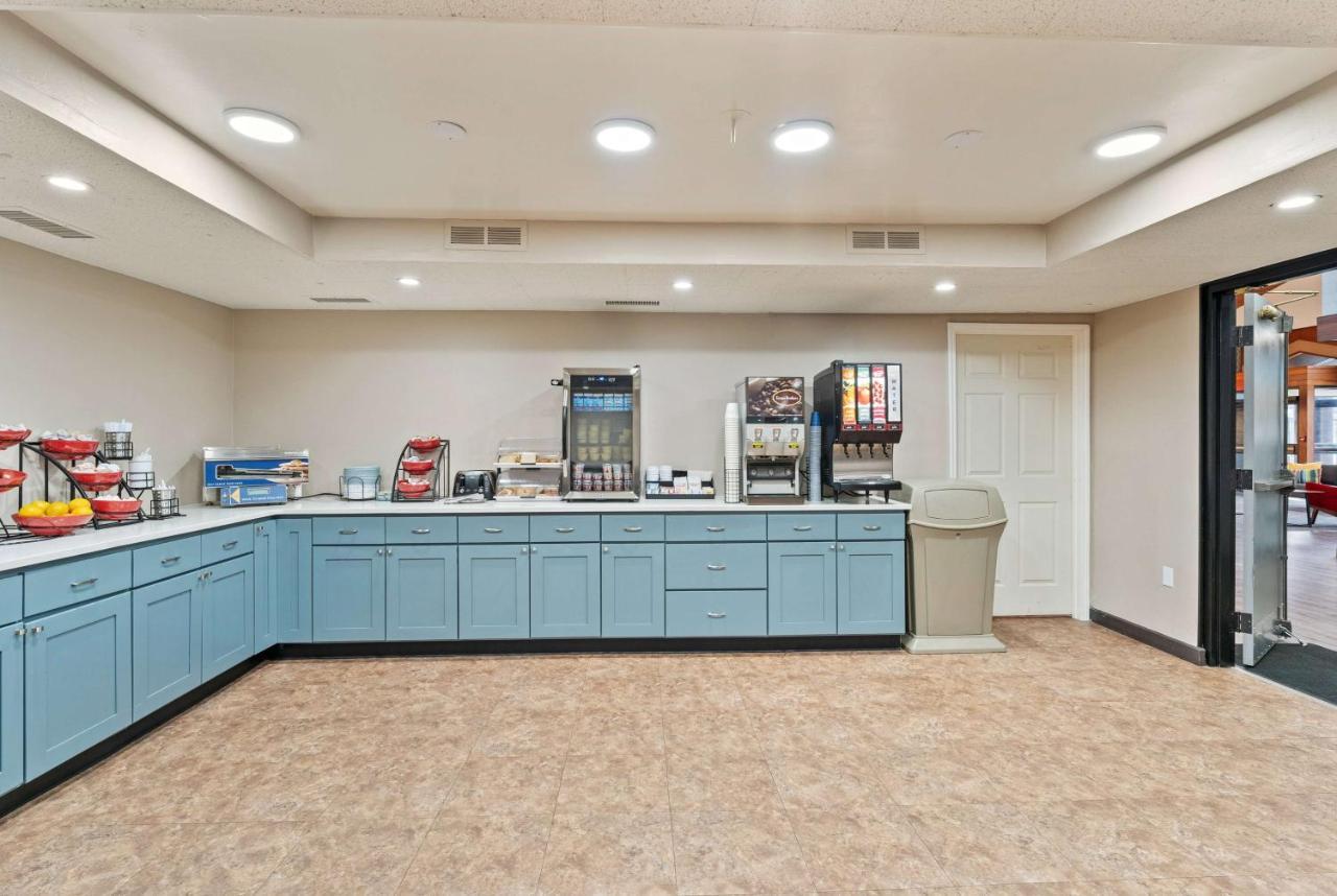Ramada By Wyndham Cedar City Εξωτερικό φωτογραφία
