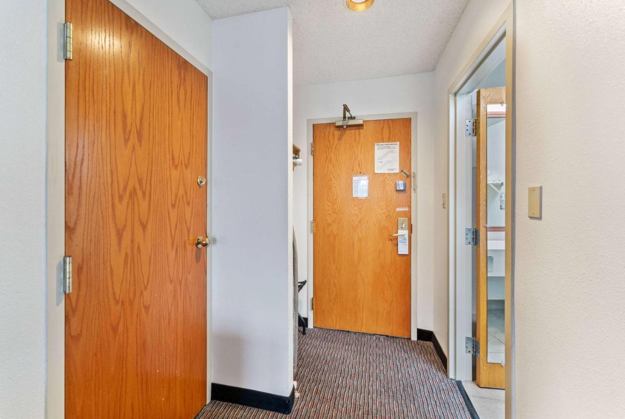 Ramada By Wyndham Cedar City Εξωτερικό φωτογραφία