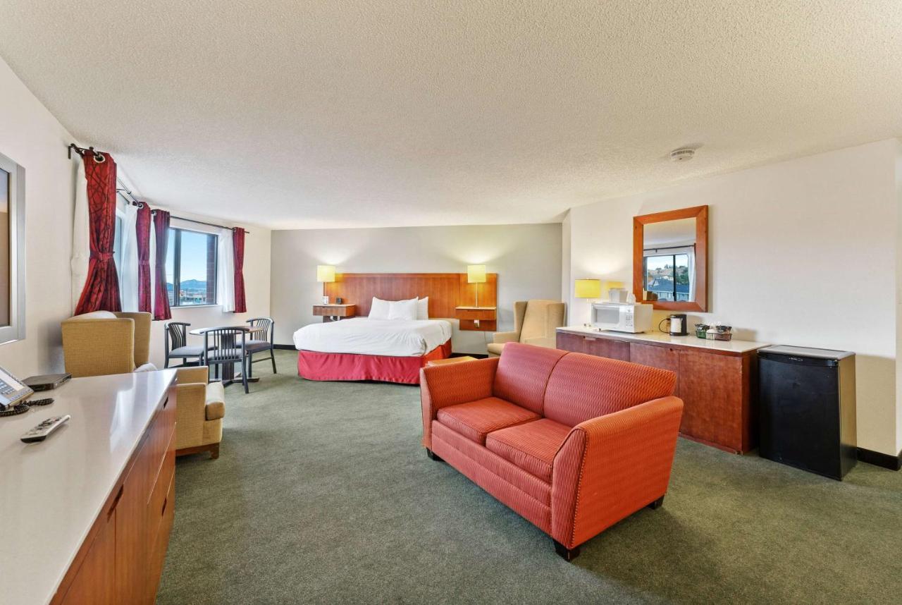 Ramada By Wyndham Cedar City Εξωτερικό φωτογραφία