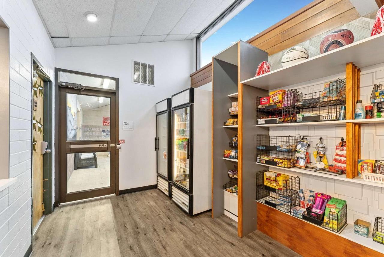 Ramada By Wyndham Cedar City Εξωτερικό φωτογραφία