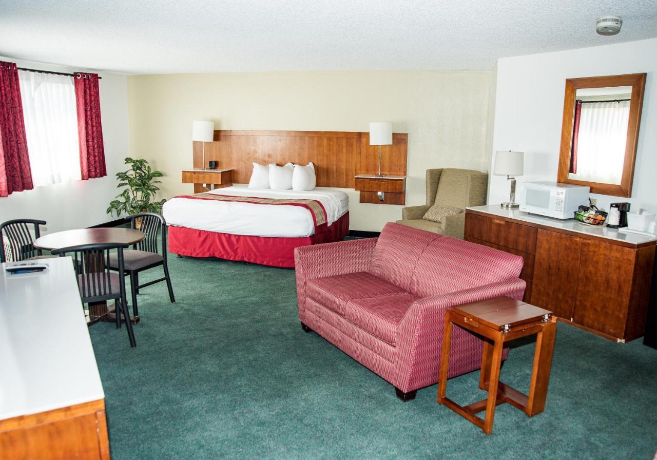 Ramada By Wyndham Cedar City Εξωτερικό φωτογραφία